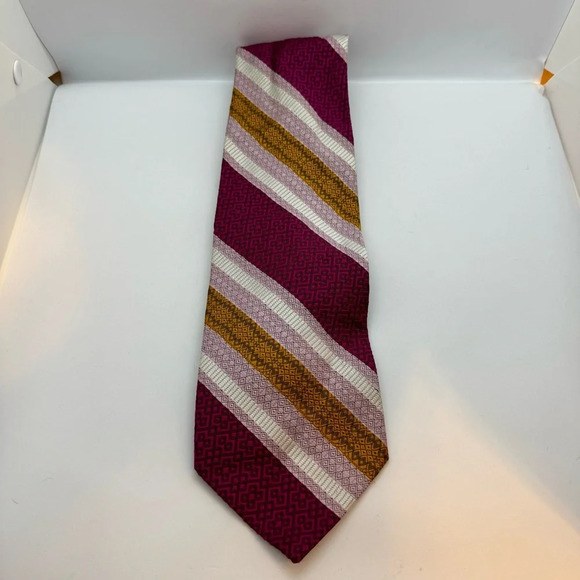 Burberry | Accessories | Lot Of 5 Designer Tie Ysloscar Dela  Lot of 5 Designer Tie YSL,Oscar dela Renta, Christian Dior,MET 100% Silk